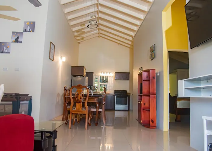 Villa Paradise Sleep 6 Private Pool *